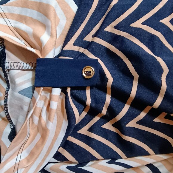 EUC: Per Seption Concept Sze XL Navy Blue, Beige & White Chevron Top - Picture 4 of 4